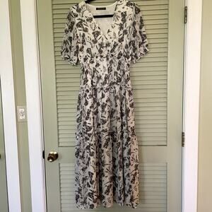 Floral Simplee Maxi Dress by Amazon Size Medium